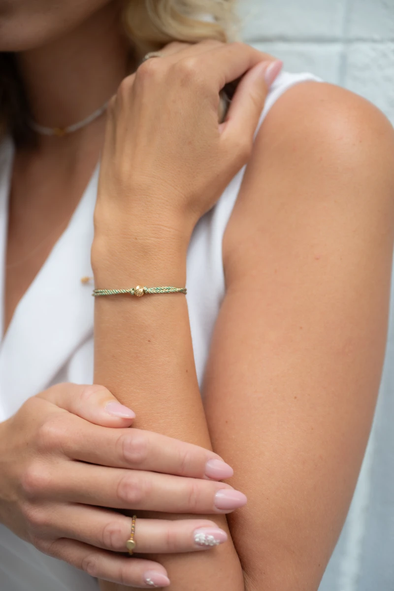 Traditionelles arabisches 18K Goldfaden Armband in Pfirsich und Geranienblau