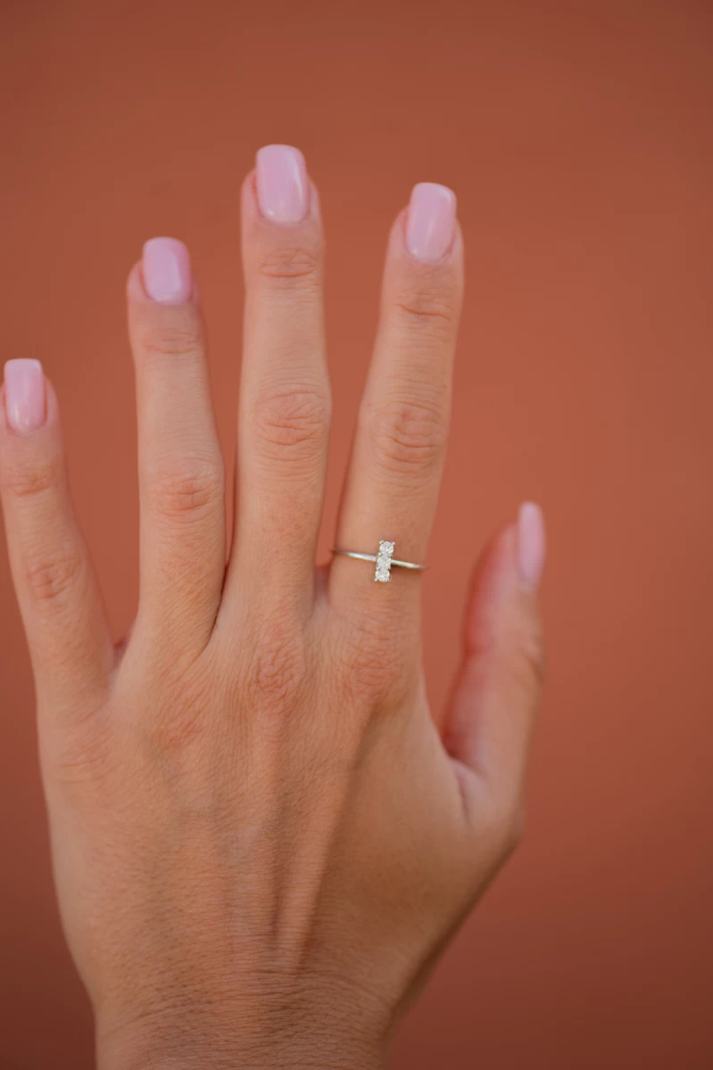 Zirkon 3 Vertikaler Silberring