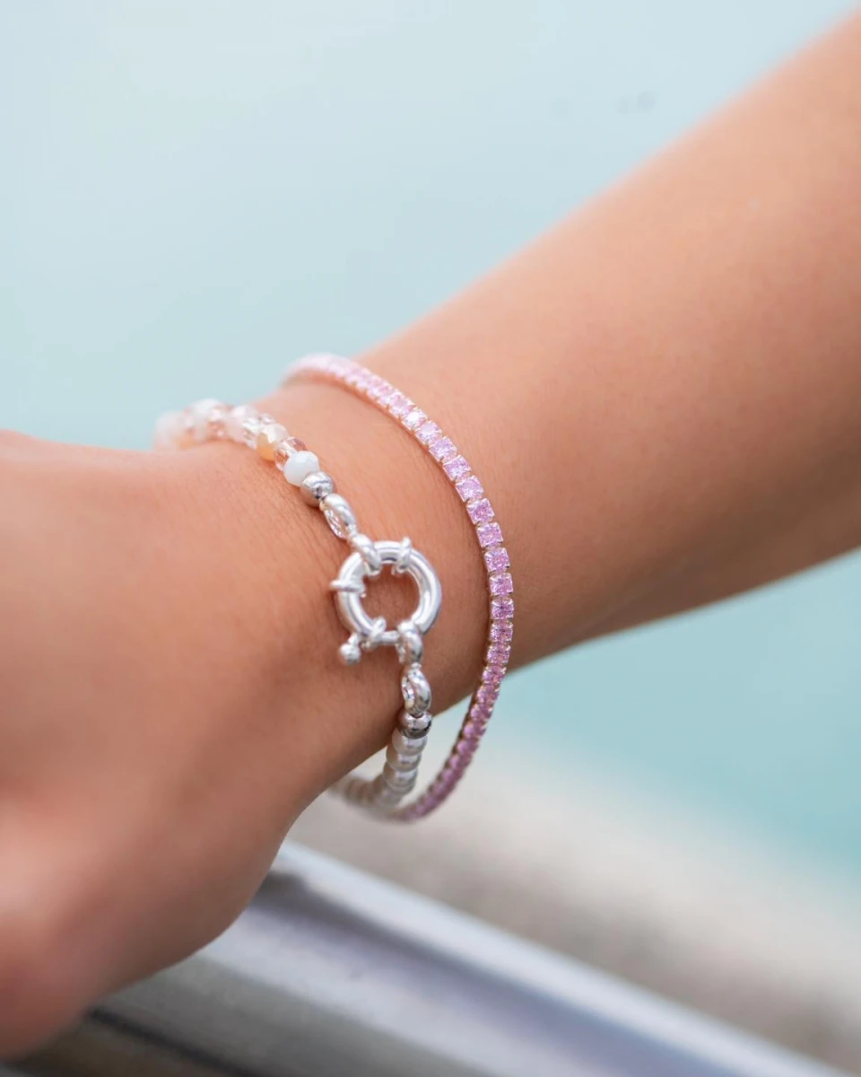 Perlenarmband aus 925 Silber, gelbvergoldet, mit rosafarbenen und weißen Kristallen
