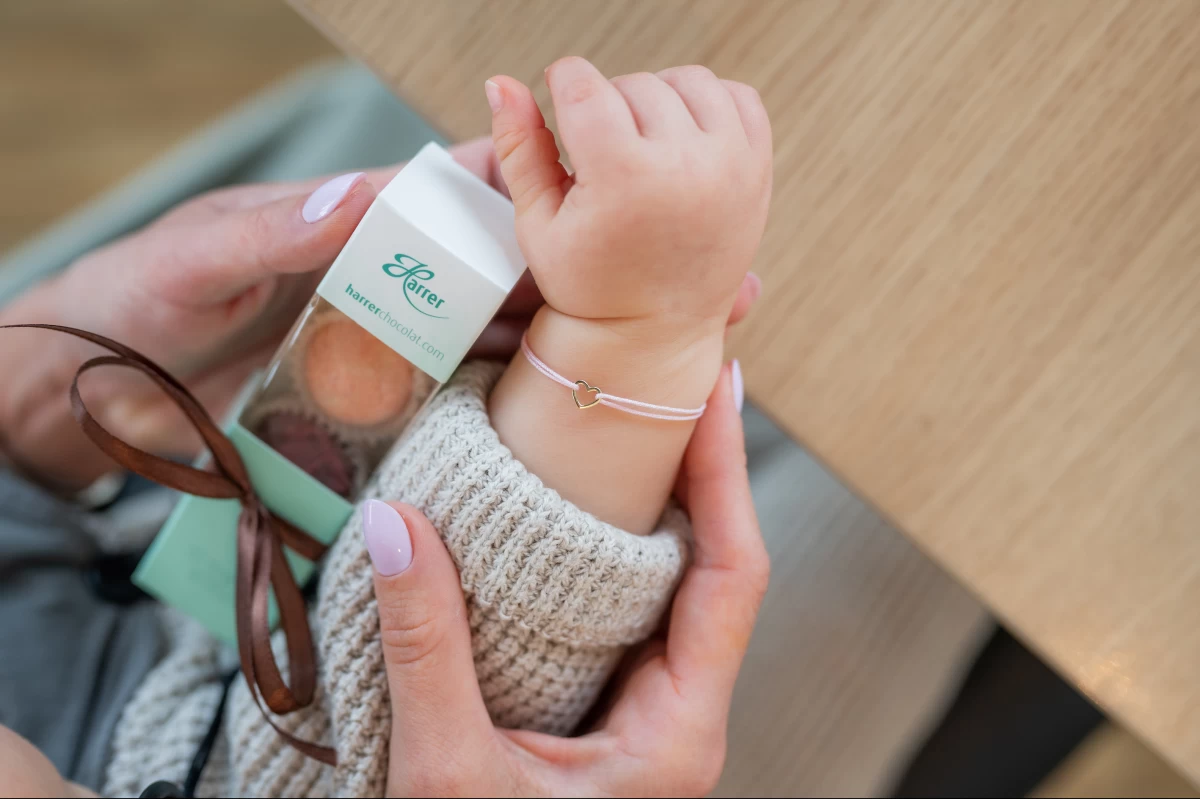 Baby-Herz-Kontur Rosegold 585 Fadenarmband