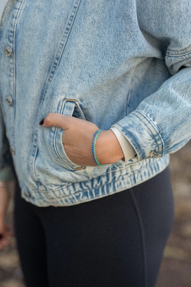 Armband aus 925er Silber mit blauen Zirkonia Tennis Design für Damen