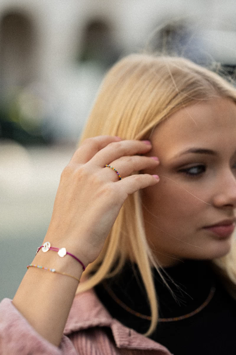 Perlenfarbener Perlenring